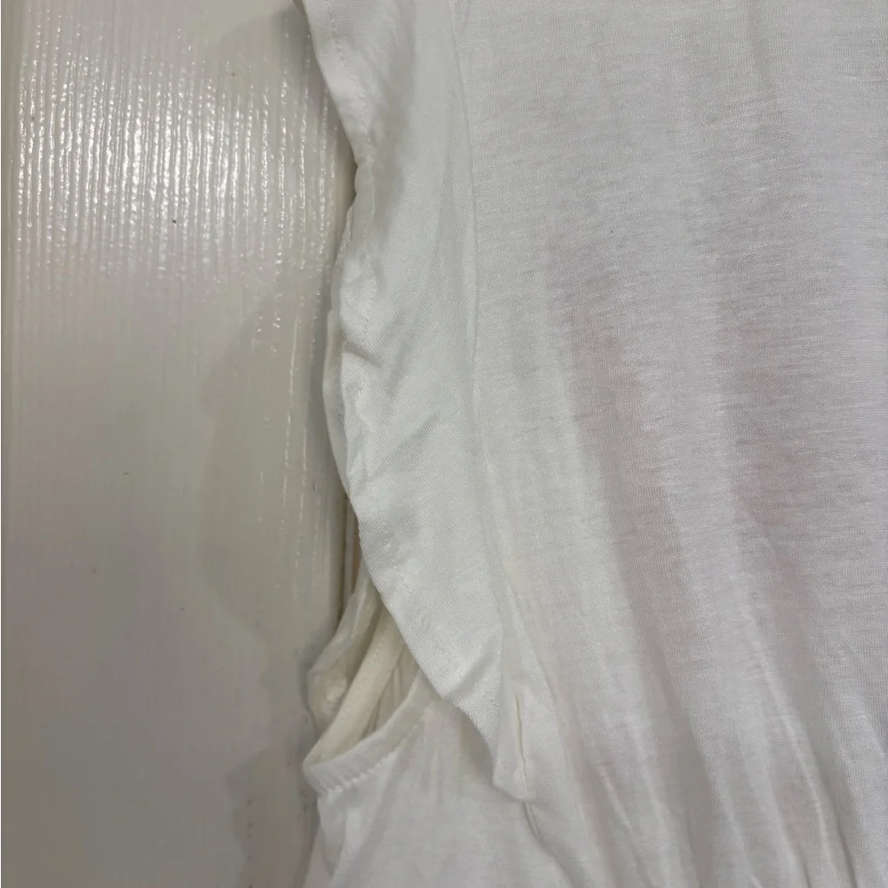 Liv Los Angeles White Embroidered Sleeveless Blouse - Picture 7 of 7